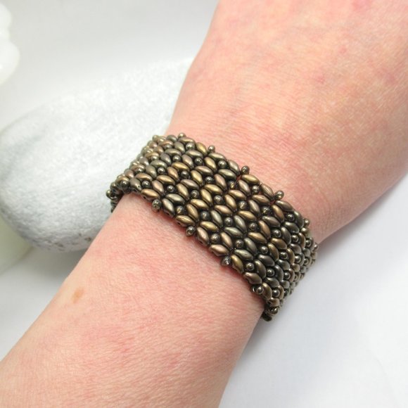 Woven matte metallic bracelet - Picture 8 of 12